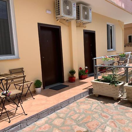 Klea B Apartments Sarandë Exterior foto