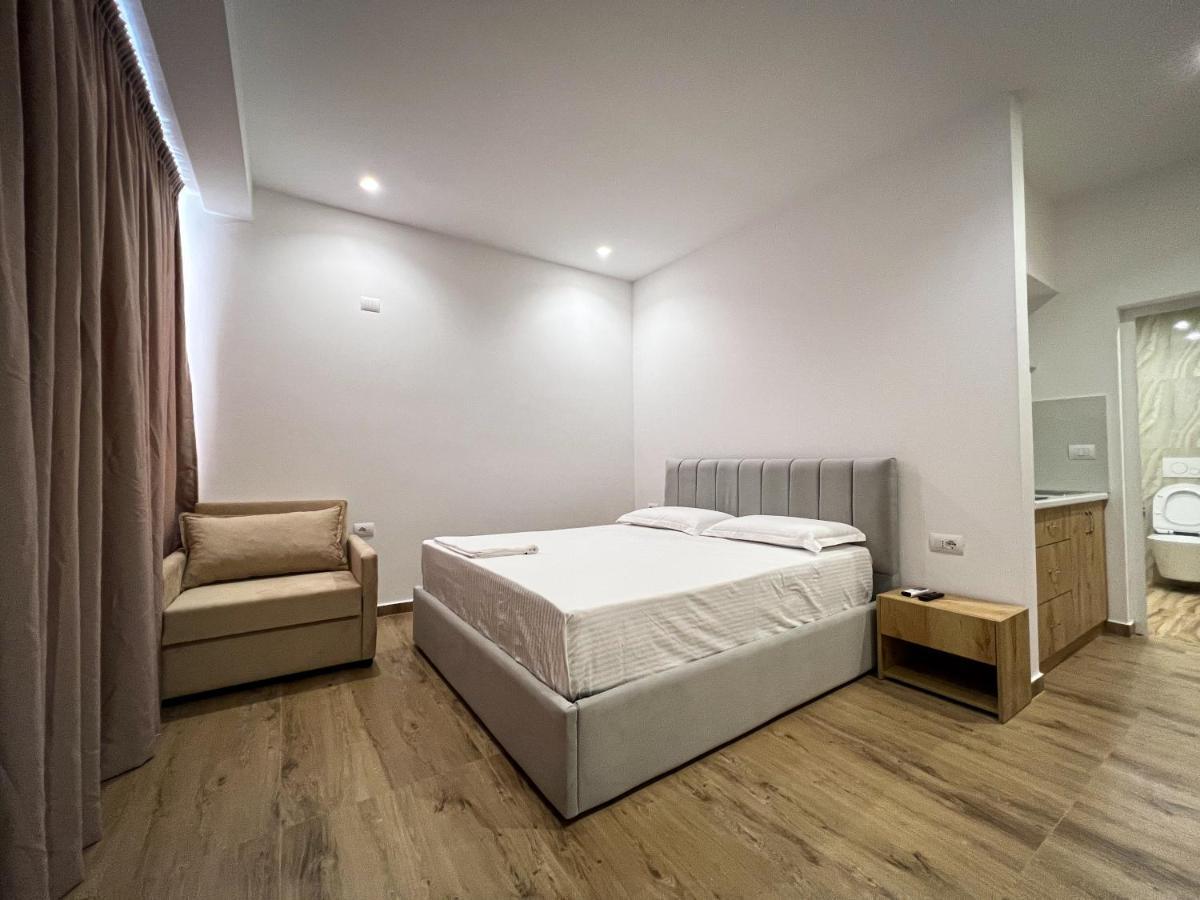 Klea B Apartments Sarandë Exterior foto