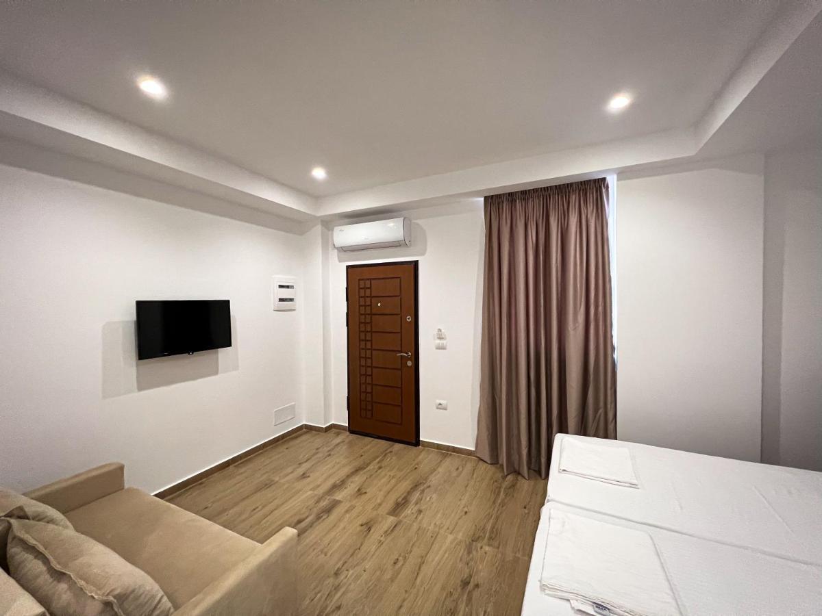 Klea B Apartments Sarandë Exterior foto