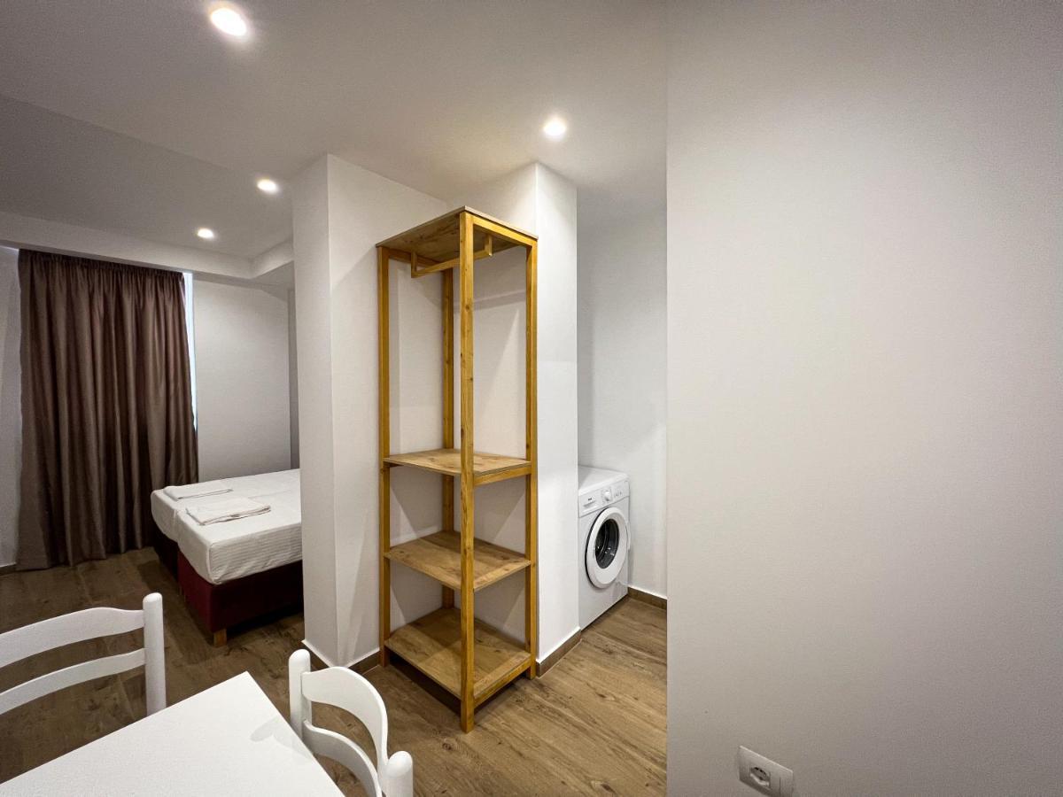 Klea B Apartments Sarandë Exterior foto